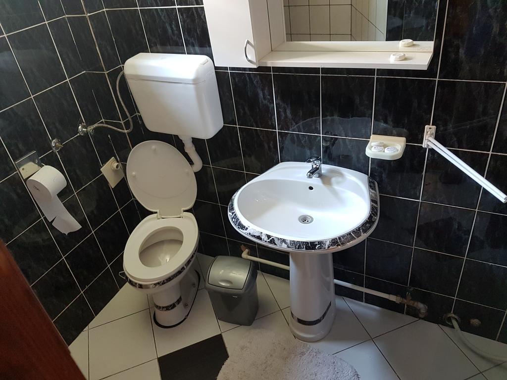 Lira Inn Ni Eksteriør billede