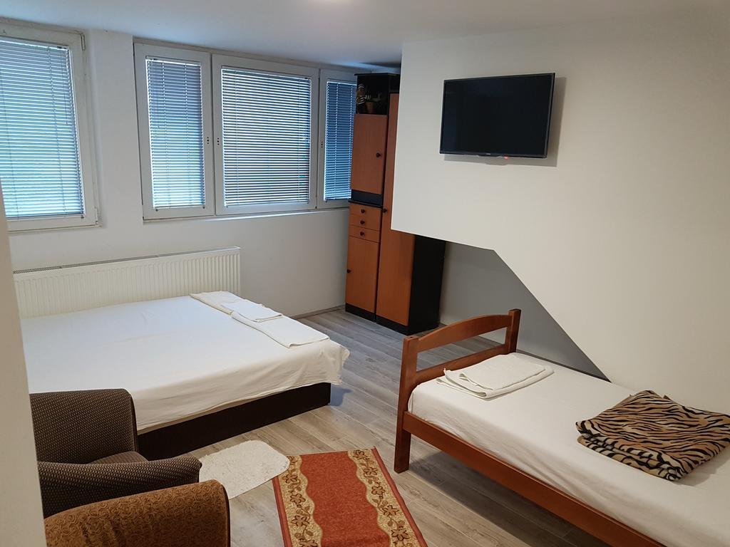 Lira Inn Ni Eksteriør billede