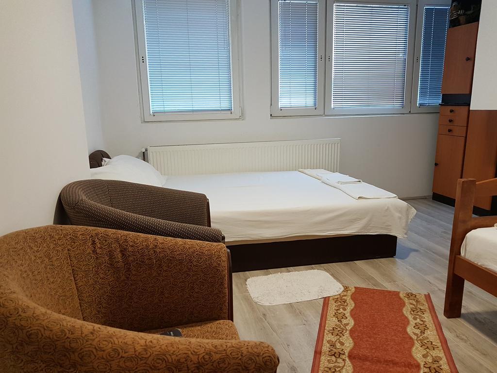 Lira Inn Ni Eksteriør billede