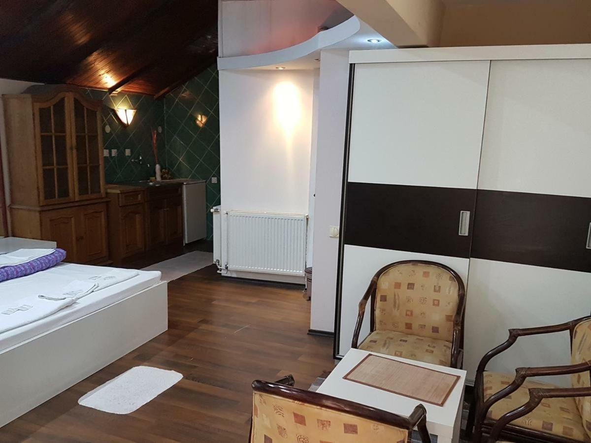 Lira Inn Ni Eksteriør billede